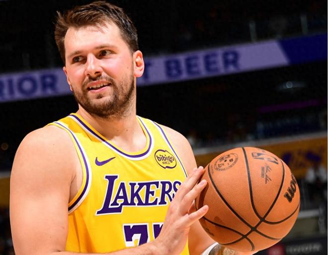 活塞主场迎战湖人 东契奇率队冲击10连胜