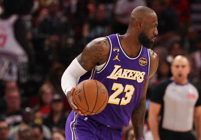 活塞主场迎战湖人 东契奇率队冲击10连胜