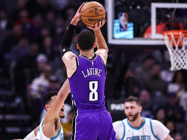 扎克·拉文高薪合同成交易障碍，国王队陷入困境