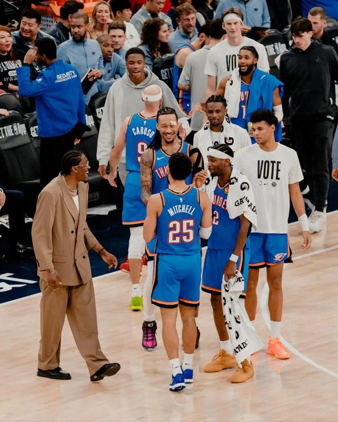 米切尔复出首战砍24分成雷霆关键先生